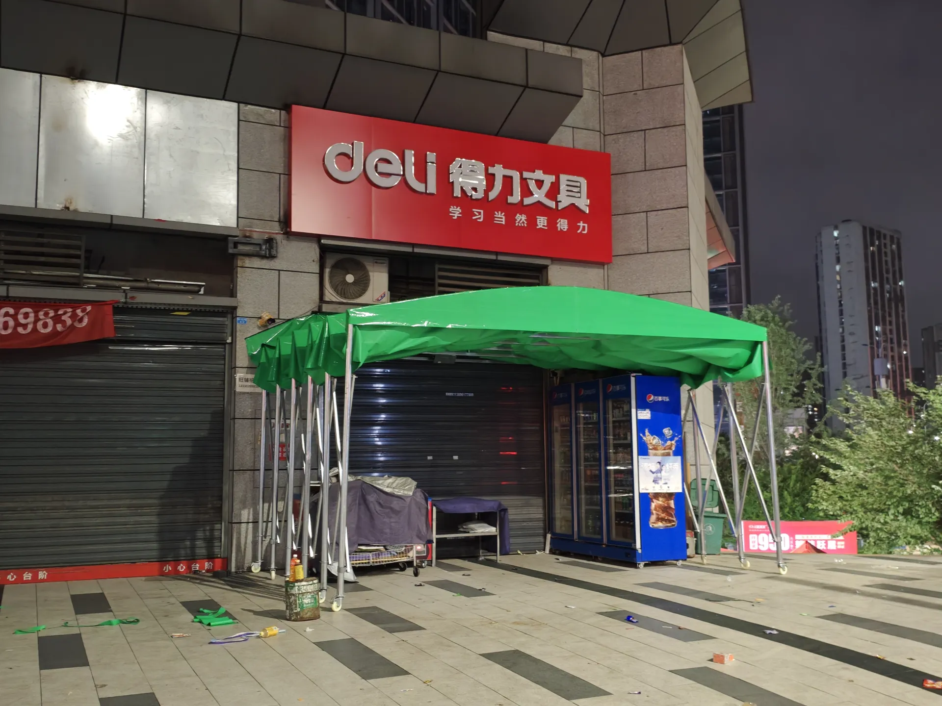 九龙坡巴山石美路得力文具推拉棚安装圆满完工 -工作记录-第1张
